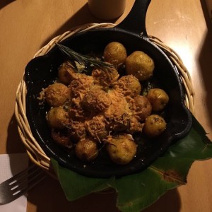 Entrada de papas crilloas