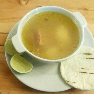 Caldo de costilla.