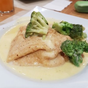 pollo brocoli queso