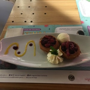 Waffle de frutos rojos