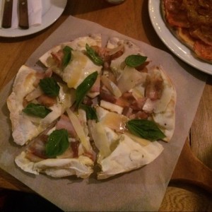 tostadas de tocineta y queso