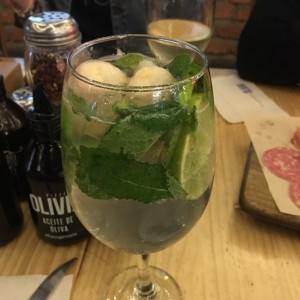 Soda de liche y yervabuena