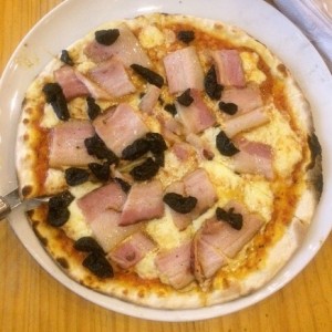tocineta y ciruelas