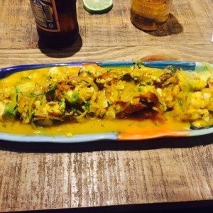 ceviche de pesca del dia en aji amarillo