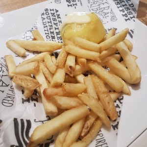 Porción de Acompañamiento Papa al vapor y papas a la francesa