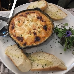 cacerola de hongos y tocineta