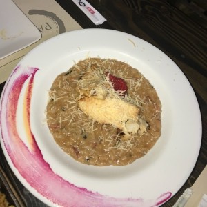 Sakana Ichigo. Tilapia sobre rissotto de fresas, excelente