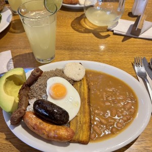 Bandeja Paisa 