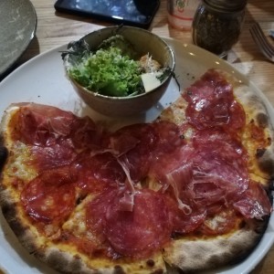 Pizza de carnes 