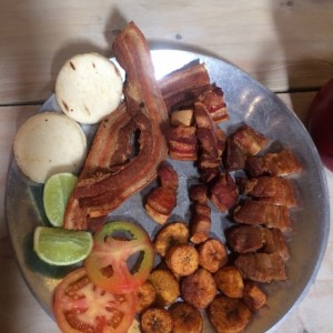 picada de chicharron