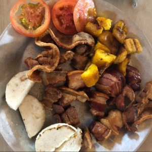 Picada de chicharron