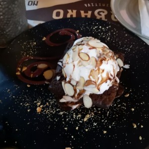 brownie con helado