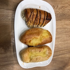 pan de chocolate y pan de queso