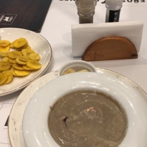ceviche peruano y sopa de hongos
