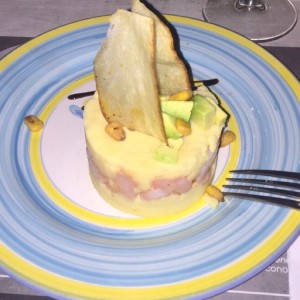 Causa de camarones