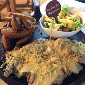 pollo en salsa de champiñones 