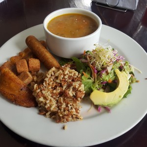 Bandeja paisa Vegana
