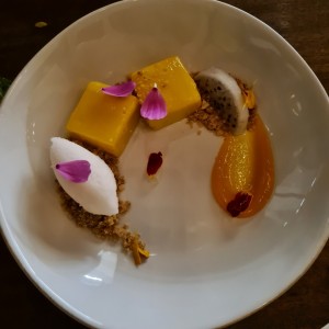 Postre Maracuya jengibre pitaya