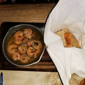 camarones al ajillo