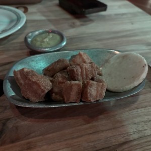 chicharrones 