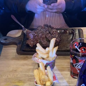 Churrasco 300gr + Papas