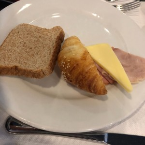 pan con queso y jamon