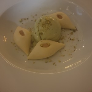 Galletas libanesas con helado de pistacho