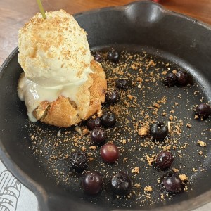 Postre macademia cookie