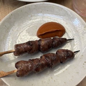 Pinchos corazones de pollo