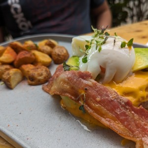 desayuno con tocino