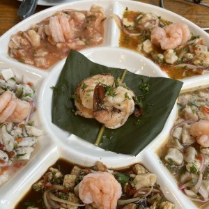 Mix ceviches con langostinos