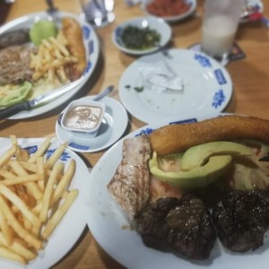 churrasco y cerdo ala plancha