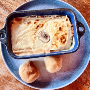 Lasaña pollo, boloñesa y champiñones 