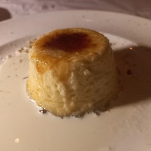 Flan de tres leches