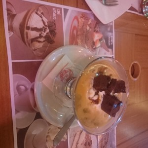 café affogato ( se ve mejor en la carta) 