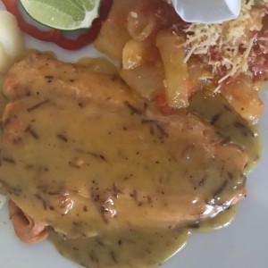 corvina salsa de coco