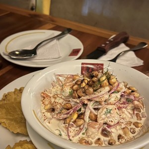 Ceviche de camarones estilo peruano 