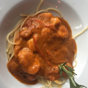 Pasta con camarones