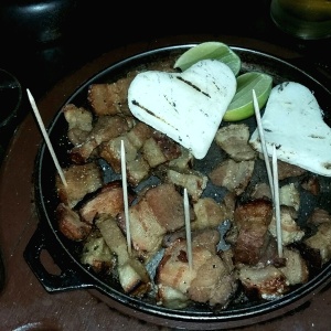 Entrada chicharroncitos