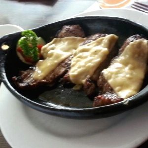 Trio de carnes rojas