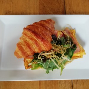 Waffke con jamón huevo y queso