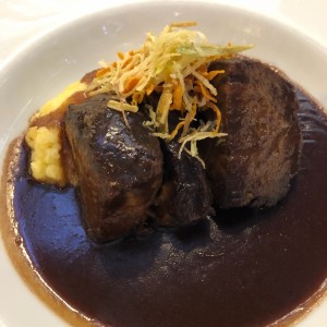 Murillo en Salsa de Panela y Pimienta de Cayena