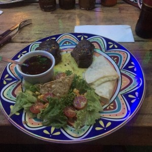 carne con salsa de tamarindo y bbq