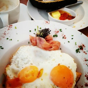Huevos estrellados
