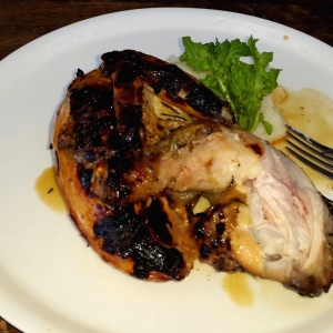 Pollo en salsa de naranja y romero