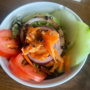 BOWL OF GARDEN SALAD