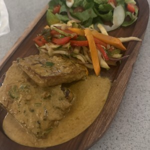 Filete de corvina al curry