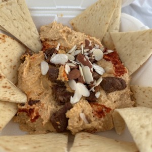 Hummus ?Ma Lahma?