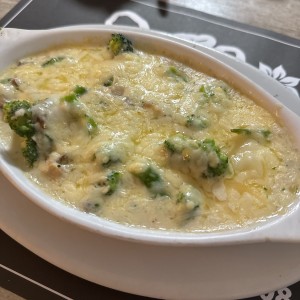 Brócoli Gratinado (con hongos en s/blanca)