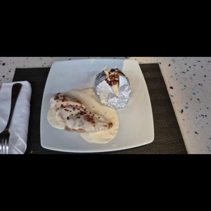 Pechuga Cremosa con Bacon